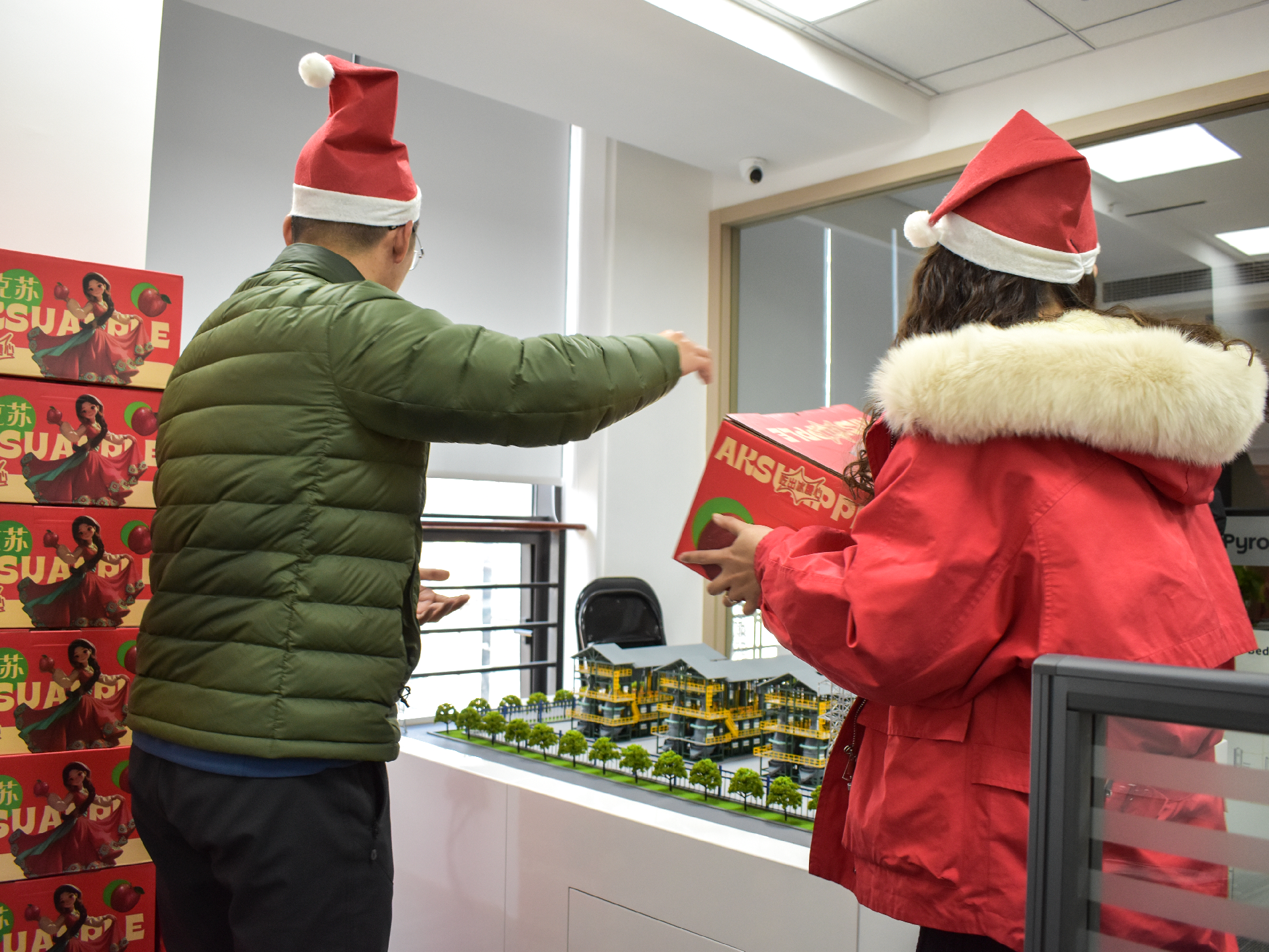 污泥气化炉厂家| 高压静电除尘发生器厂家| 生物质发电机组厂家.png